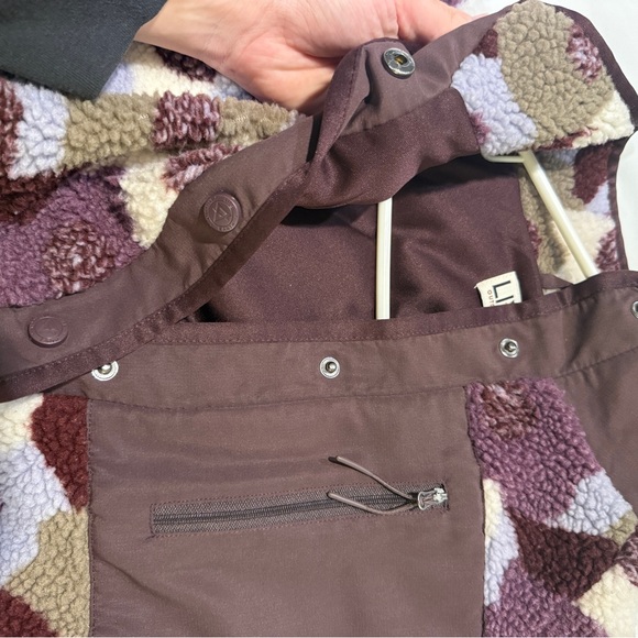 Floral Patterned Teddy Jacket - Picture 6 of 7